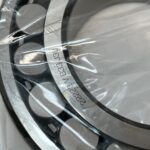 Spherical roller bearing – Straight Bore, 110 mm ID, 200 mm OD, 53 mm Width, Open, CN Internal clearance.