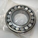 Spherical roller bearing – Straight Bore, 110 mm ID, 200 mm OD, 53 mm Width, Open, CN Internal clearance.