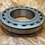 Spherical Roller Bearing – Straight Bore, 110 mm ID, 200 mm OD, 53 mm Width, Open, C3 Internal Clearance.