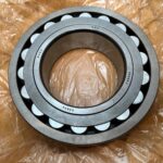 Spherical Roller Bearing – Straight Bore, 110 mm ID, 200 mm OD, 53 mm Width, Open, C3 Internal Clearance.
