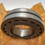 Spherical Roller Bearing – Straight Bore, 110 mm ID, 200 mm OD, 53 mm Width, Open, C3 Internal Clearance.
