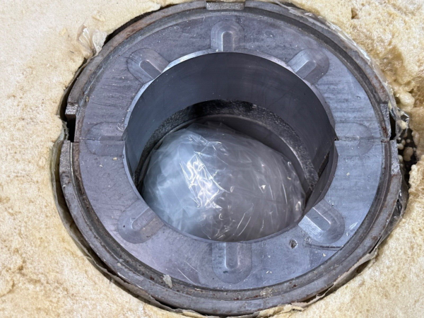 Sleeve Bearing Assembly – 5.000 in Bore, 2 bolt, Cast Iron, Heavy Duty, Non-Expanding.