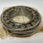 Spherical Roller Bearing – Tapered Bore, 90 mm ID, 160 mm OD, 40 mm Width, Open, CN Internal clearance.