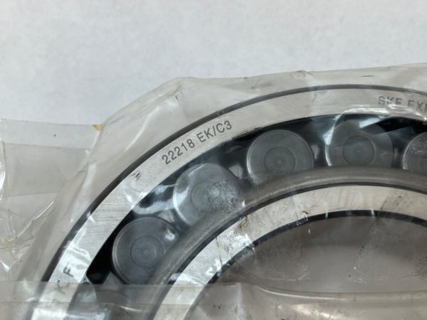 Spherical Roller Bearing – Tapered Bore, 90 mm ID, 160 mm OD, 40 mm Width, Open, C3 Internal Clearance.