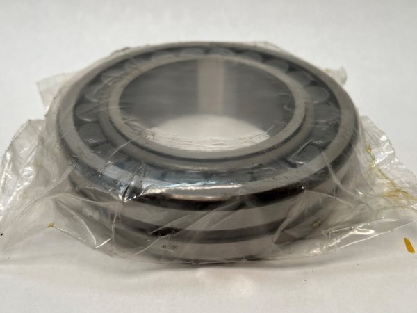 Spherical Roller Bearing – Tapered Bore, 90 mm ID, 160 mm OD, 40 mm Width, Open, C3 Internal Clearance.