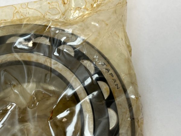 Spherical Roller Bearing – Straight Bore, 85 mm ID, 150 mm OD, 36 mm Width, Open.