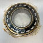 Spherical Roller Bearing – Straight Bore, 90 mm ID, 160 mm OD, 40 mm Width, Open, C3 Internal clearance.