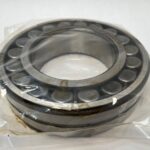 Spherical Roller Bearing – Tapered Bore, 90 mm ID, 160 mm OD, 40 mm Width, Open, C3 Internal clearance.