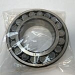 Spherical Roller Bearing – Tapered Bore, 90 mm ID, 160 mm OD, 40 mm Width, Open, C3 Internal clearance.