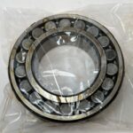 Spherical Roller Bearing – Tapered Bore, 90 mm ID, 160 mm OD, 40 mm Width, Open, C3 Internal clearance.