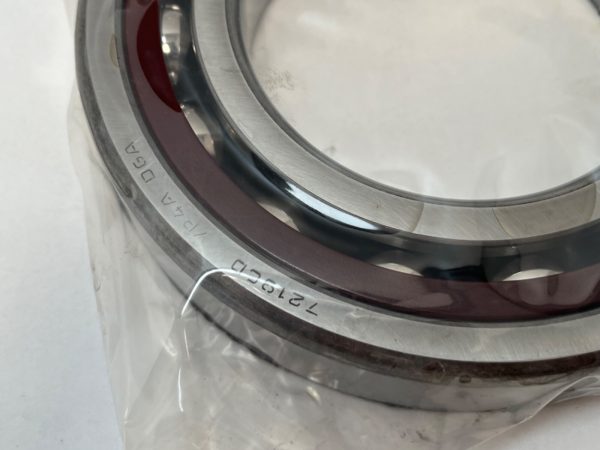 Super Precision Angular Contact Ball Bearing – Straight Bore, 95 mm ID, 170 mm OD, 32 mm Width, Open, 15° Contact Angle, Universal Light Pairing.