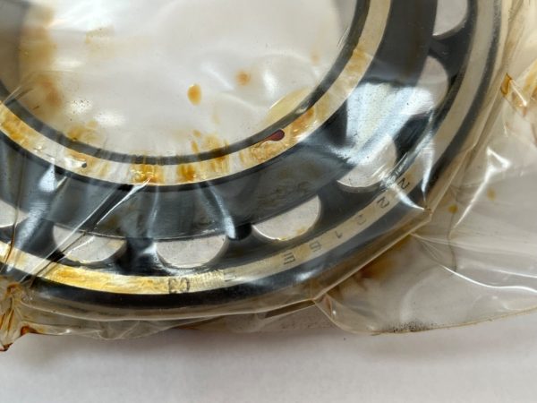 Spherical roller bearing – Straight Bore, 80 mm ID, 140 mm OD, 33 mm Width, Open, CN Internal clearance.