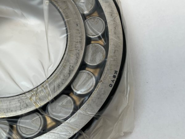 Spherical Roller Bearing – Tapered Bore, 85 mm ID, 180 mm OD, 41 mm Width, Open, C3 Internal clearance.