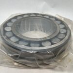 Spherical Roller Bearing – Straight Bore, 130 mm ID, 230 mm OD, 64 mm Width, Open, C3 Internal clearance.
