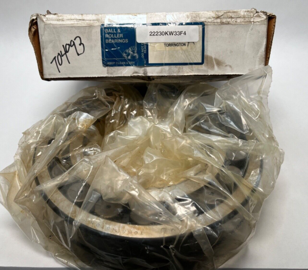 Spherical roller bearing – Tapered Bore, 150 mm ID, 270 mm OD, 73 mm Width, Open, CN Internal clearance.
