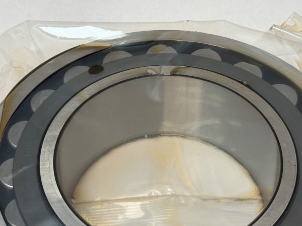 Spherical Roller Bearing – Tapered Bore, 95 mm ID, 170 mm OD, 43 mm Width, Open, Normal Internal Clearance.