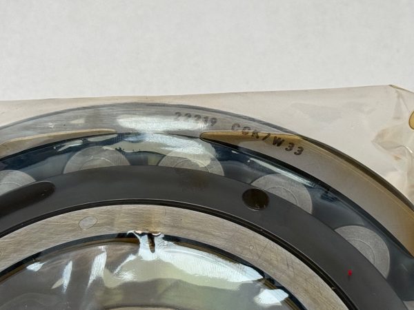 Spherical Roller Bearing – Tapered Bore, 95 mm ID, 170 mm OD, 43 mm Width, Open, Normal Internal Clearance.