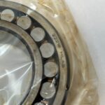 Spherical Roller Bearing – Straight Bore, 90 mm ID, 160 mm OD, 40 mm Width, Open, Normal Internal Clearance.