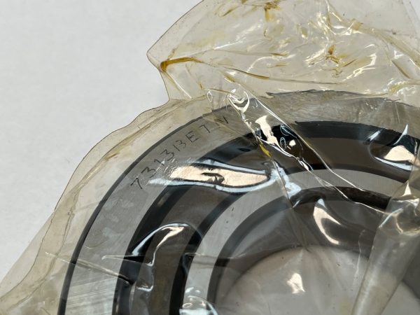 Angular Contact Ball Bearing – 65 mm ID, 140 mm OD, 33 mm Width, Open, 40° Contact Angle.
