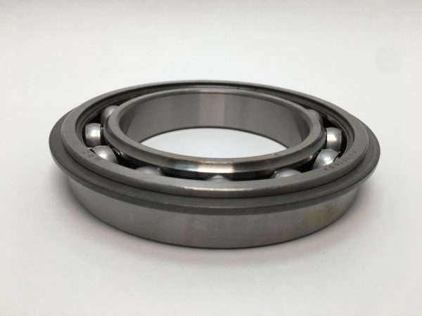 Deep Groove Ball Bearing – Straight Bore, 80 mm ID, 125 mm OD, 22 mm Width, Open, With Snap Ring.