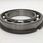 Deep Groove Ball Bearing – Straight Bore, 80 mm ID, 125 mm OD, 22 mm Width, Open, With Snap Ring.