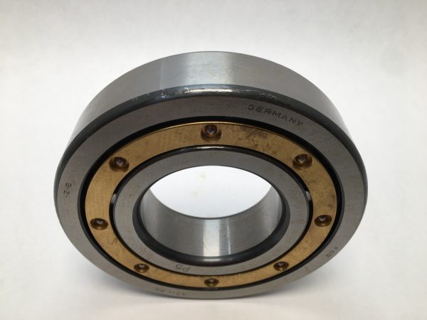Deep Groove Ball Bearing – Straight Bore, 70 mm ID, 150 mm OD, 35 mm Width, Open, Without Snap Ring