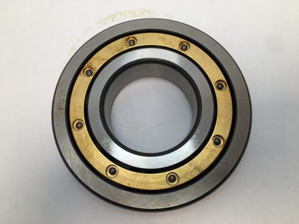 Deep Groove Ball Bearing – Straight Bore, 70 mm ID, 150 mm OD, 35 mm Width, Open, Without Snap Ring