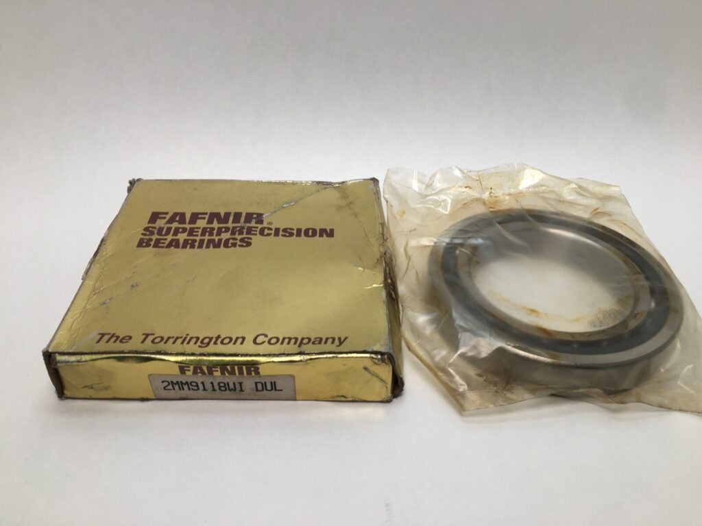 Angular Contact Ball Bearing – 90 mm ID, 140 mm OD, 24 mm Width, Open, 15° Contact Angle, Light Preload.