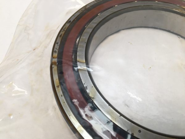 Angular Contact Ball Bearing – Straight Bore, 120 mm ID, 180 mm OD, 28 mm Width, Open, 15°, ABEC 7 / P4 Precision.