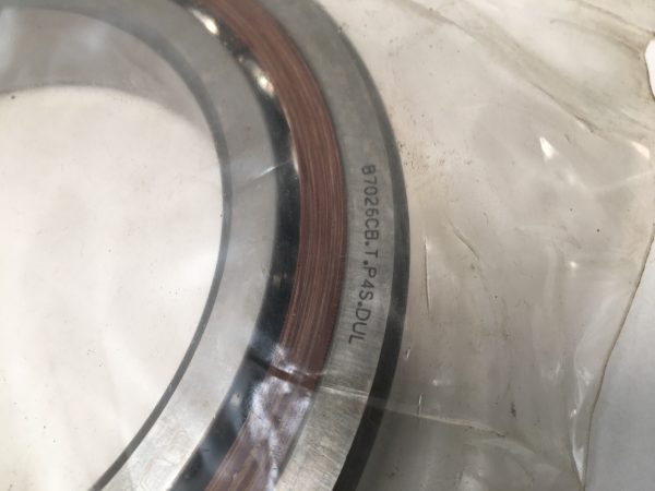 Angular Contact Ball Bearing – Straight Bore, 130 mm ID, 200 mm OD, 33 mm Width, Open, 15° Contact Angle.