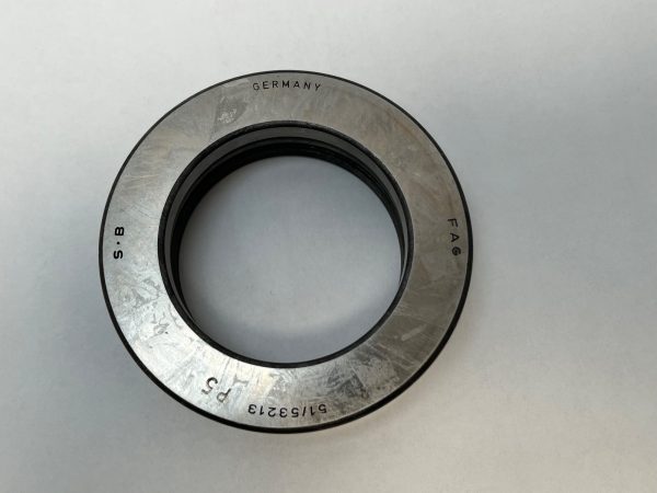 Thrust Ball Bearing – 65 mm ID, 100 mm OD, 27 mm Width, Open.