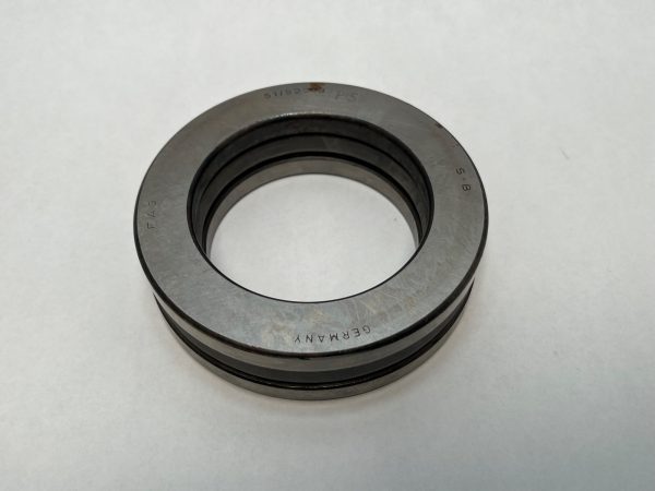 Thrust Ball Bearing – 65 mm ID, 100 mm OD, 27 mm Width, Open.