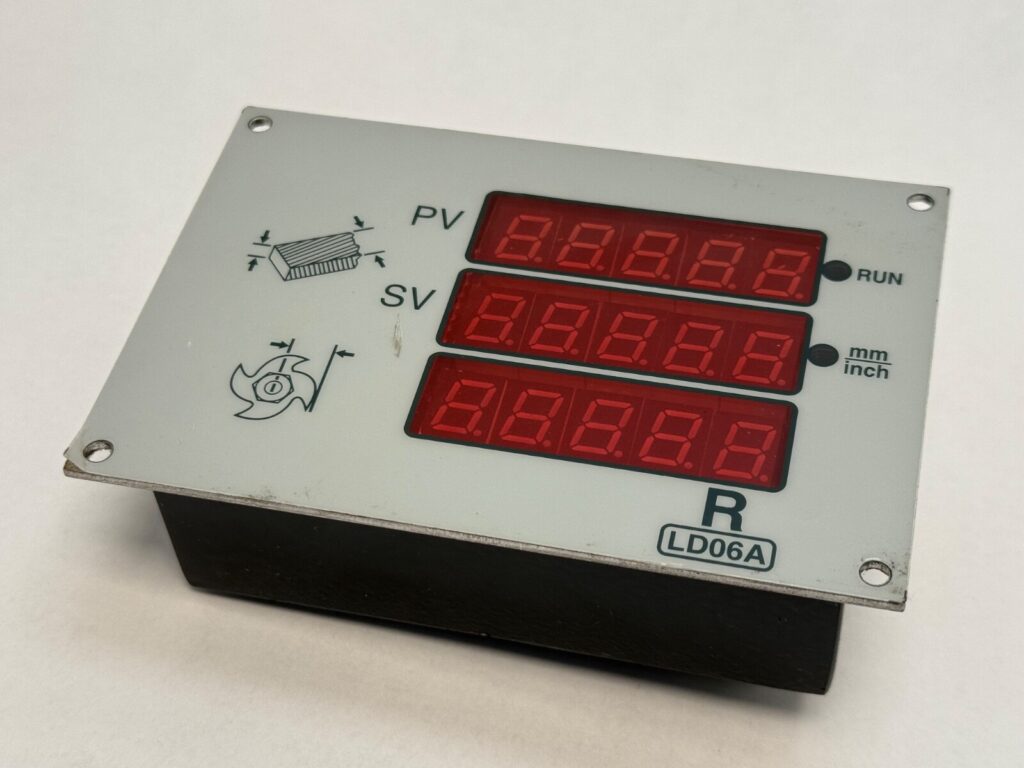 OCM LD06A Readout Display R LD060A PV RUN SV mm/in