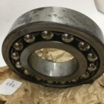 SKF 1318-C3 Self Aligning Bearing 90x190x43 mm 1318C3 USA