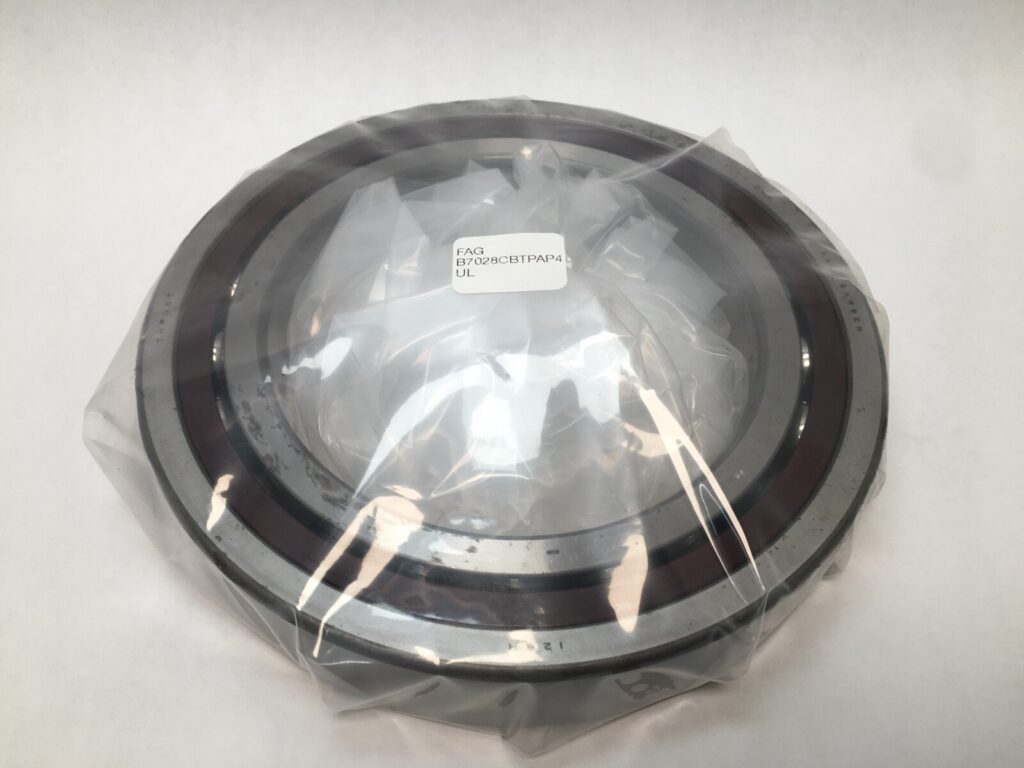 Super Precision Angular Contact Ball Bearing – Straight Bore, 140 mm ID, 210 mm OD, 33 mm Width, Open, 15° Contact Angle, Universal Light Preload.