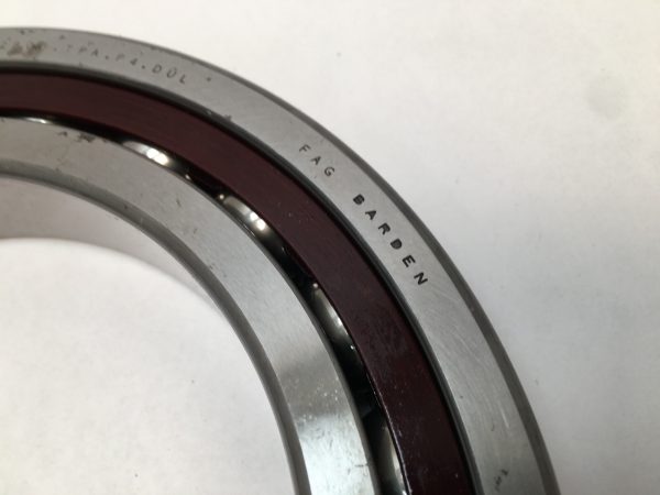Super Precision Angular Contact Ball Bearing – Straight Bore, 140 mm ID, 210 mm OD, 33 mm Width, Open, 15° Contact Angle, Universal Light Preload.