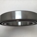 Super Precision Angular Contact Ball Bearing – Straight Bore, 140 mm ID, 210 mm OD, 33 mm Width, Open, 15° Contact Angle, Universal Light Preload.