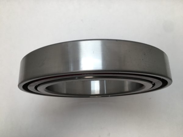Super Precision Angular Contact Ball Bearing – Straight Bore, 140 mm ID, 210 mm OD, 33 mm Width, Open, 15° Contact Angle, Universal Light Preload.