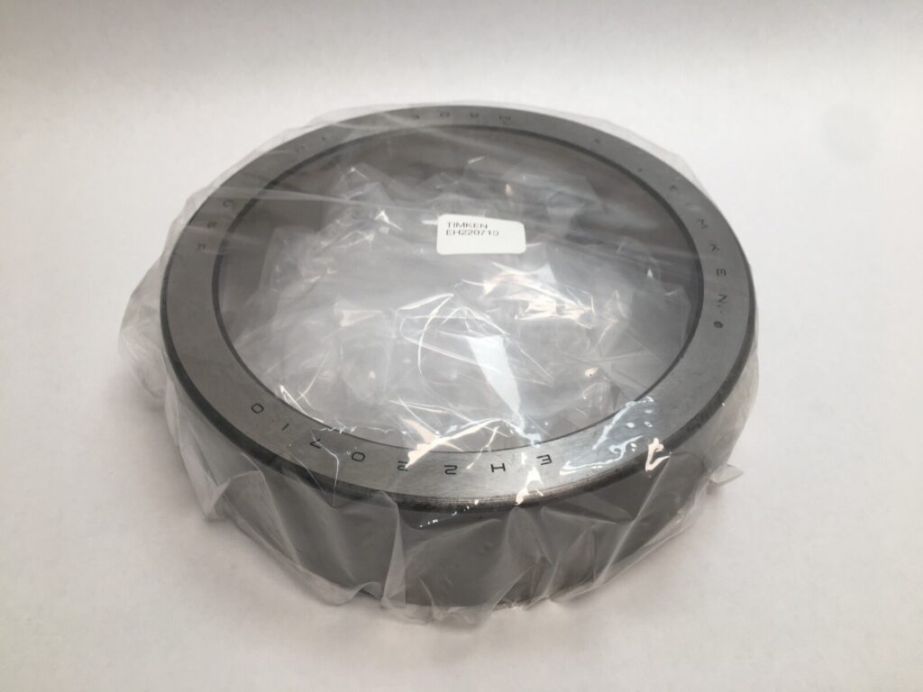 Taper Roller Single Cup – 7.8750 in Cup Outer Diameter, 2.3125 in Cup Width, class 2, Case-Carburized Steel.