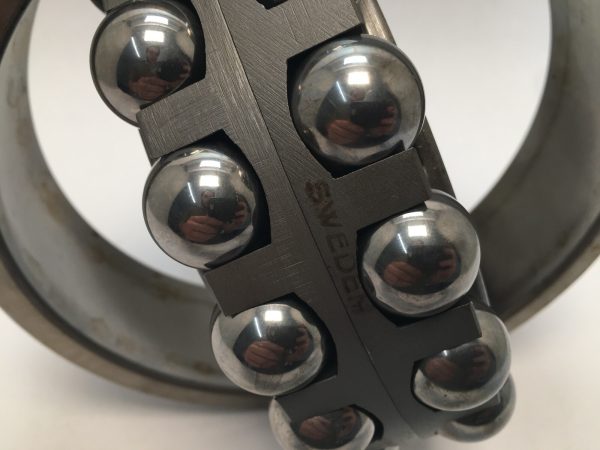 Self Aligning Ball Bearing – Straight Bore, 110 mm ID, 200 mm OD, 53 mm Width, Open, CN Internal clearance.