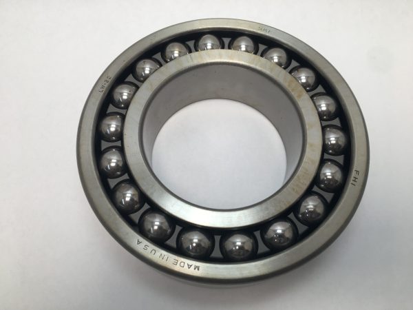 Self Aligning Ball Bearing – Straight Bore, 110 mm ID, 200 mm OD, 53 mm Width, Open, CN Internal clearance.