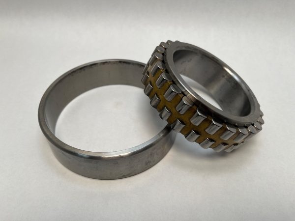 Cylindrical Roller Bearing – Tapered Bore, 90 mm ID, 140 mm OD, 37 mm Width, 2 Row, C1 Internal Clearance.