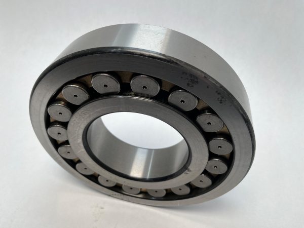 Spherical Roller Bearing – Straight Bore, 100 mm ID, 215 mm OD, 47 mm Width, Open, CN Internal clearance