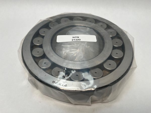 Spherical Roller Bearing – Straight Bore, 100 mm ID, 215 mm OD, 47 mm Width, Open, CN Internal clearance