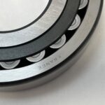 Spherical Roller Bearing – Straight Bore, 100 mm ID, 215 mm OD, 47 mm Width, Open, CN Internal Clearance.
