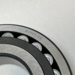 Spherical Roller Bearing – Straight Bore, 100 mm ID, 215 mm OD, 47 mm Width, Open, CN Internal Clearance.
