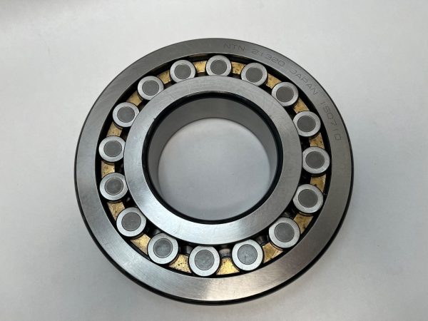 Spherical Roller Bearing – Straight Bore, 100 mm ID, 215 mm OD, 47 mm Width, Open, CN Internal clearance