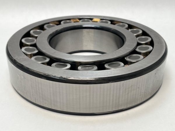 Spherical Roller Bearing – Straight Bore, 100 mm ID, 215 mm OD, 47 mm Width, Open, CN Internal clearance