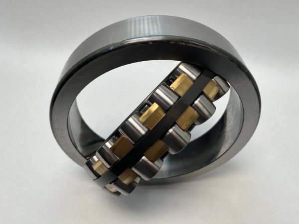 Spherical Roller Bearing – Straight Bore, 100 mm ID, 215 mm OD, 47 mm Width, Open, CN Internal clearance