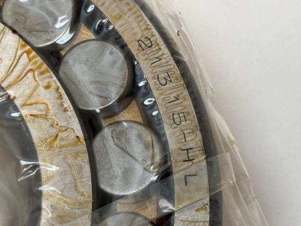 Spherical Roller Bearing – Straight Bore, 75 mm ID, 160 mm OD, 37 mm Width, Open, CN Internal clearance.